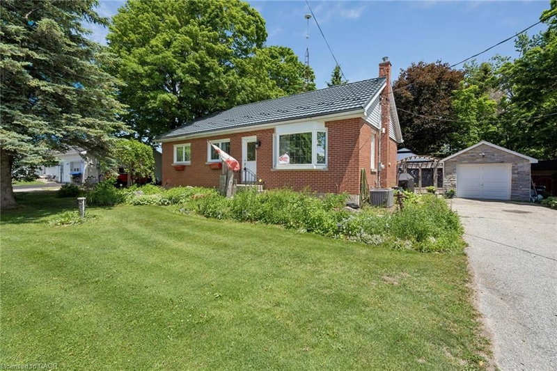 871 Penetanguishene Road