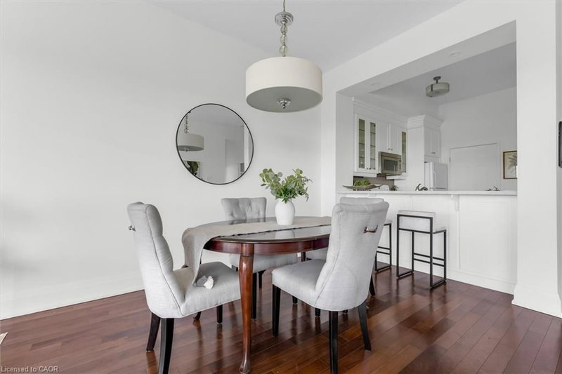 811 - 2511 Lakeshore Road W