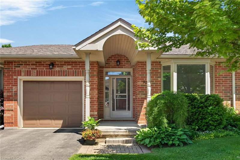 96 Bluelagoon Drive