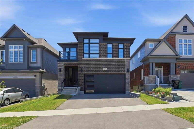 375 Chokecherry Crescent