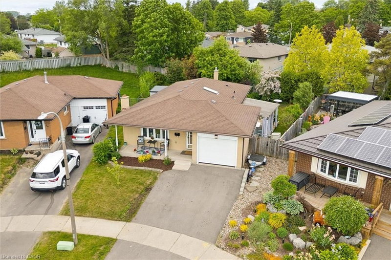 22 Brookside Crescent