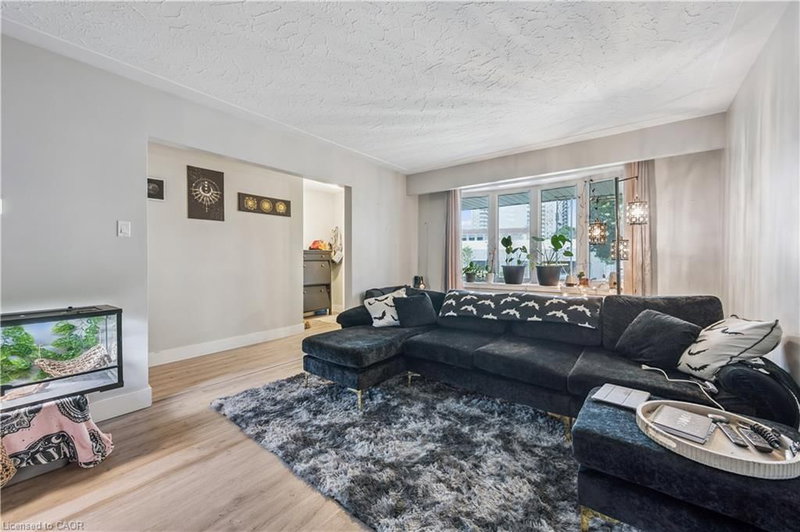 35 Vicmount Drive