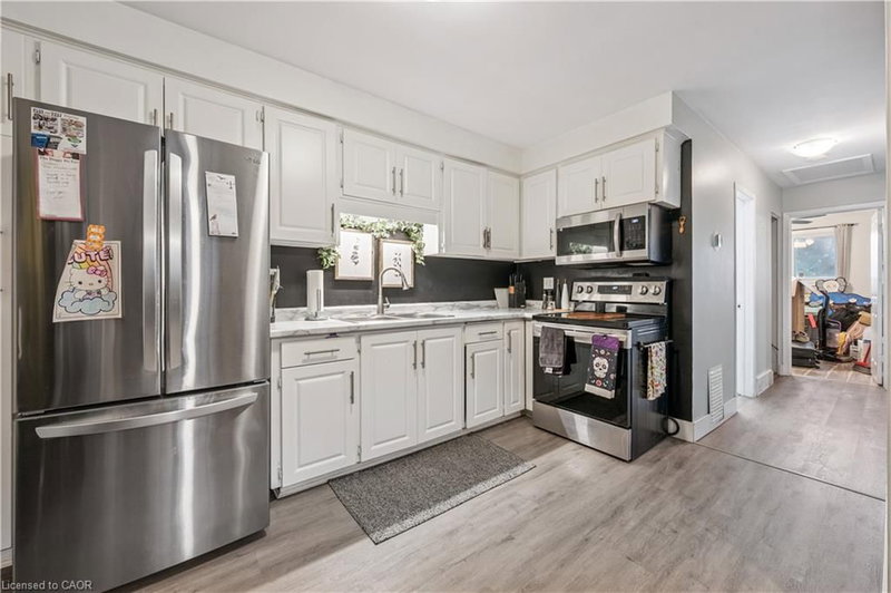 35 Vicmount Drive