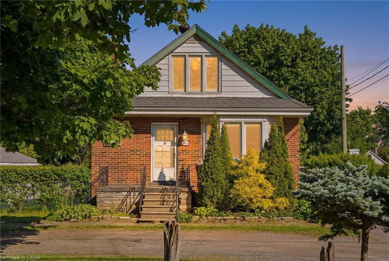 352 Parkside Drive