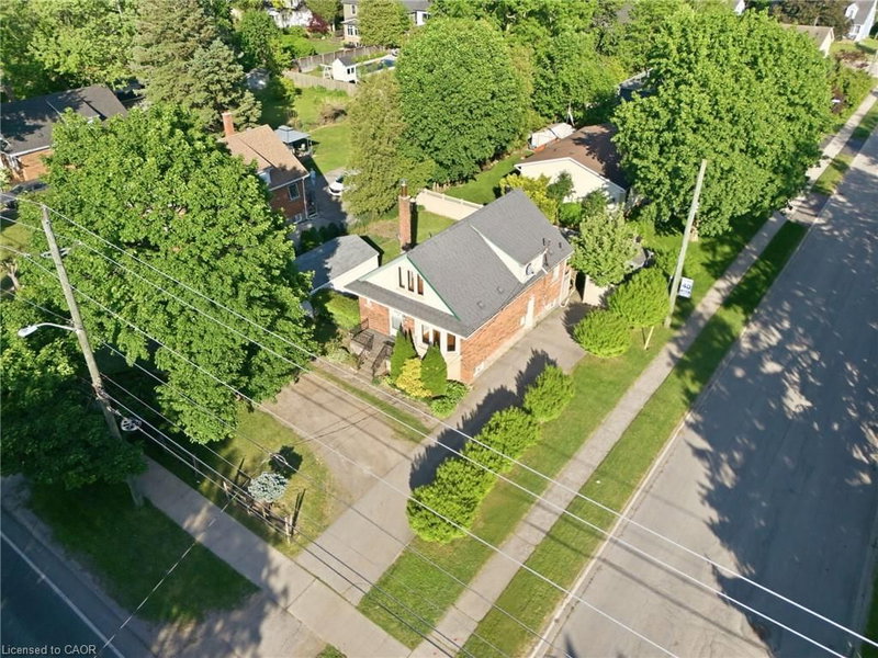 352 Parkside Drive