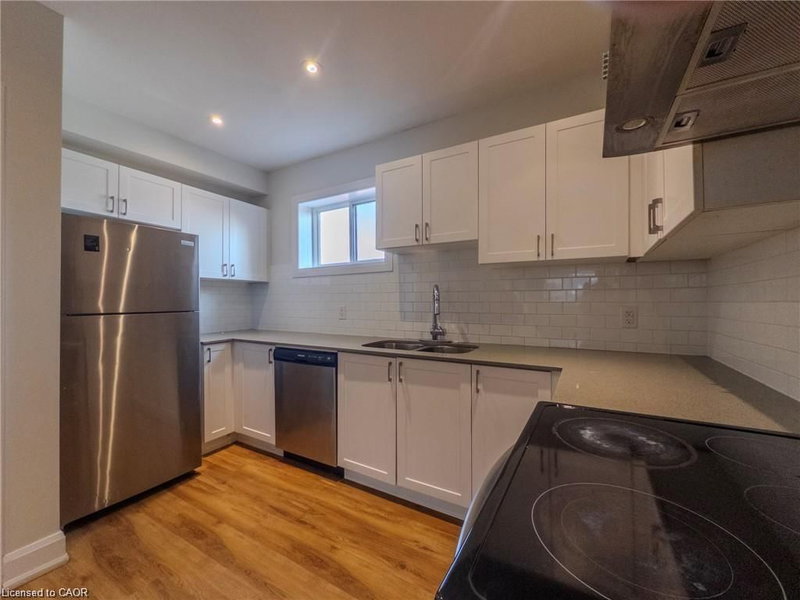 C7 - 540 King Street E