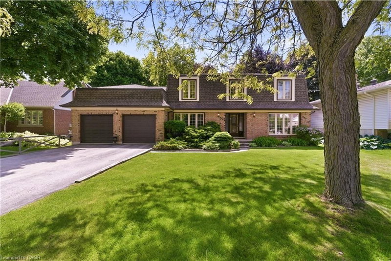 302 Parkside Drive