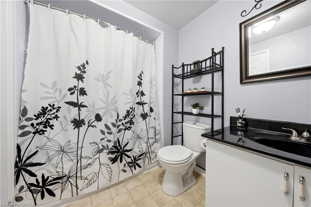 Single Family Residence sold at 18 Mckinnon Avenue, Georgetown, ON, L7G 5H5 - GE Georgetown - MLS: 40838053