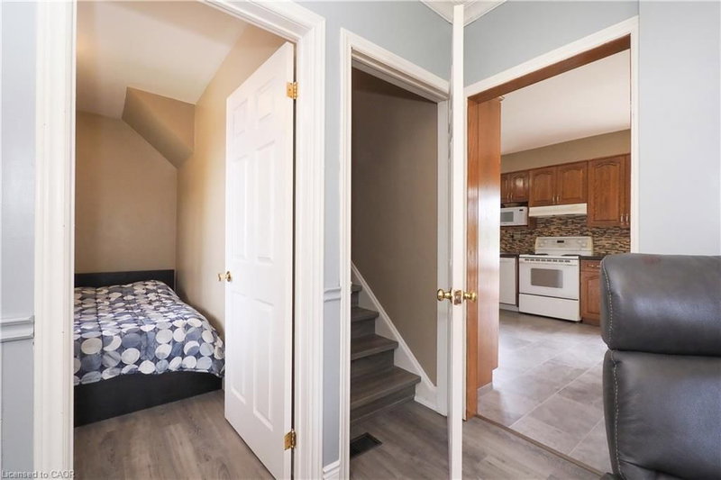 3407 Lobsinger Line