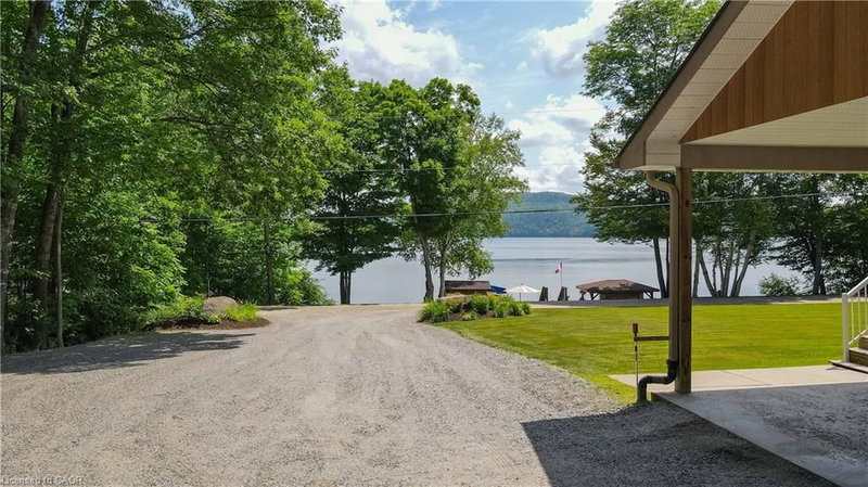 165 Lakeshore Drive