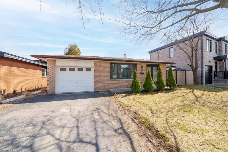 19 Glen Forest Drive