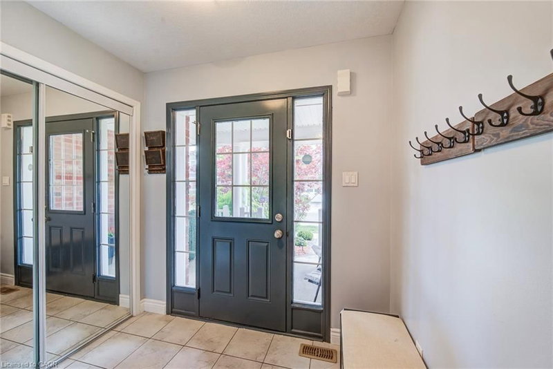 231 Falling Green Crescent