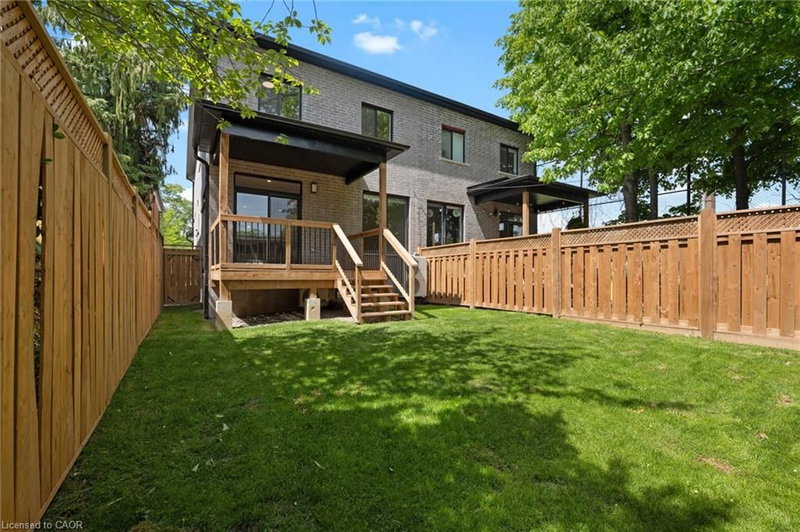 5 Marina Avenue
