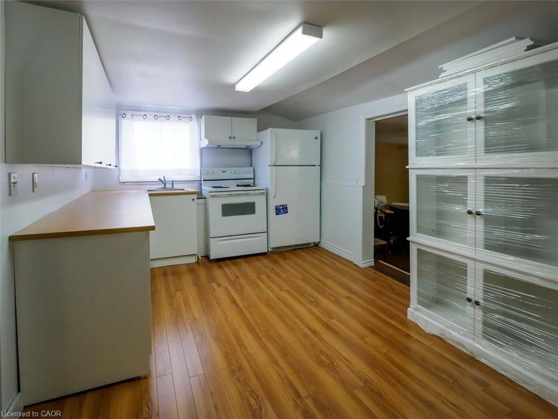 9 Marshall Lane photo 5