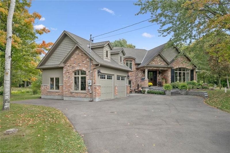 2073 Maplewood Road