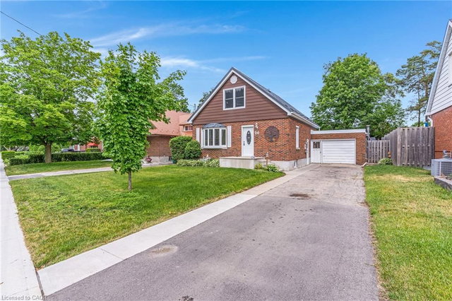 66 Sherwood Avenue