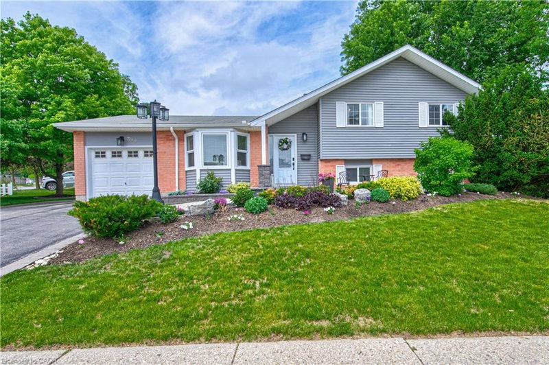 399 Grand River Boulevard