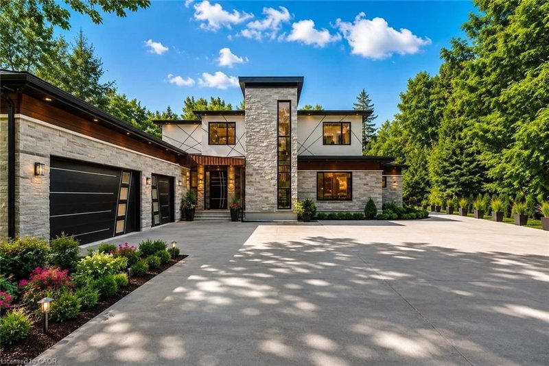 6 Campbell Farm Road, Brantford, Ontario