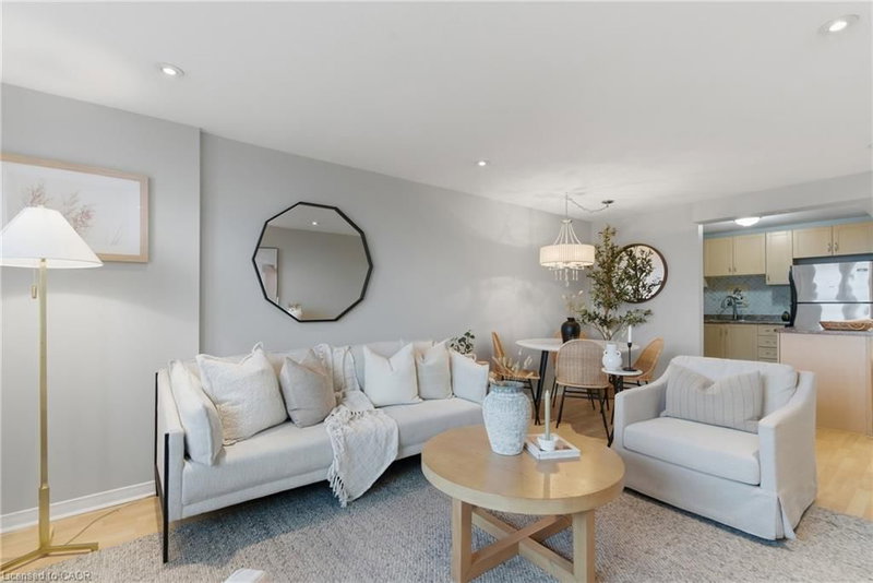 6720 Glen Erin Drive #312, Mississauga, Ontario