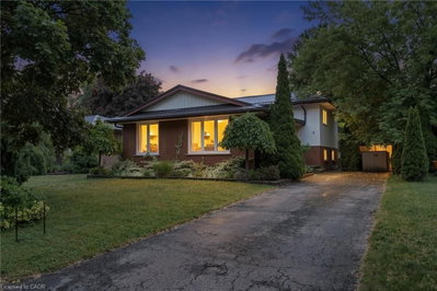 6 Kelly Avenue
