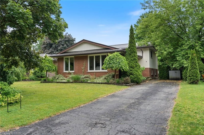 6 Kelly Avenue
