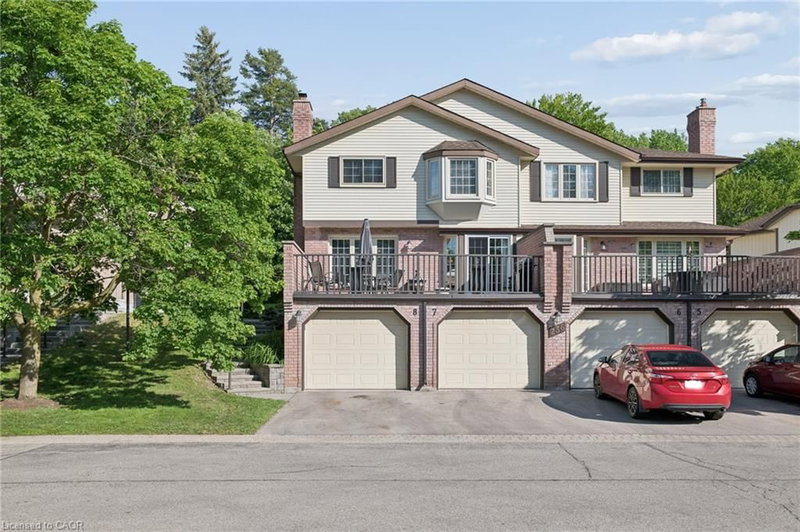 8 - 236 Kingswood Drive