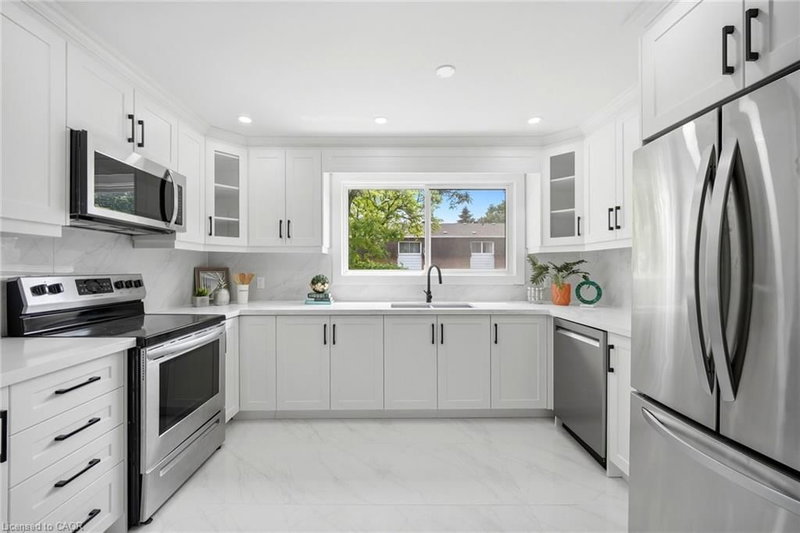21 - 121 Centennial Road