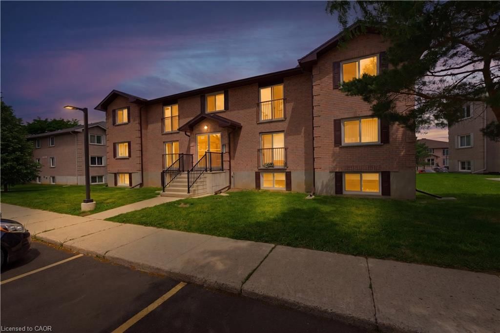 Condo/Apt Unit sold at 5-331 Northlake Drive, Waterloo, ON, N2V 1Z1 - Lakeshore North - MLS: 40839157