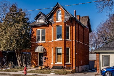270 Queen Street S