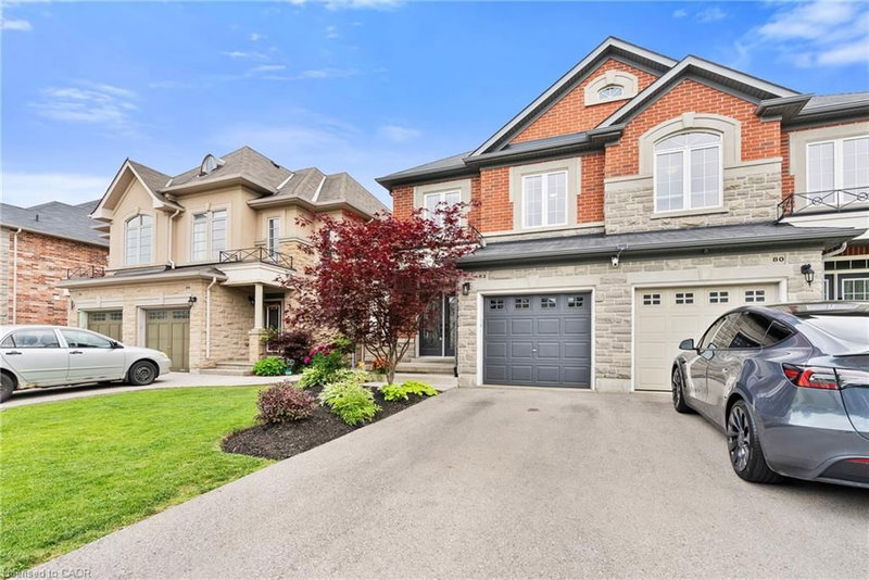 82 Summerberry Way