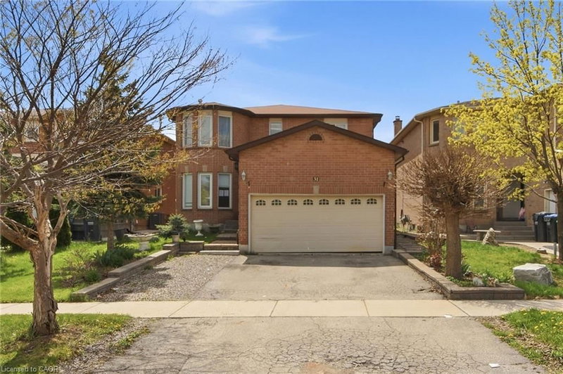 31 Castlehill Road, Brampton, Ontario
