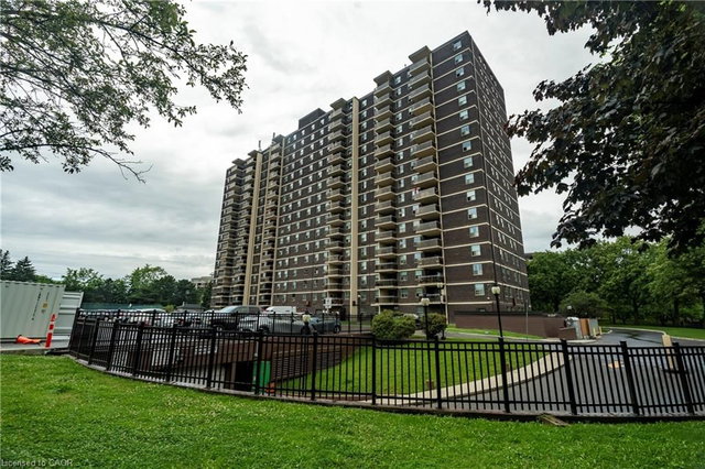 802 - 966 Inverhouse Drive
