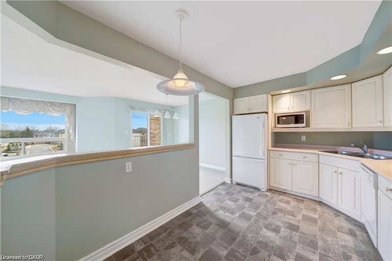 303B - 1061 Vansickle Road N