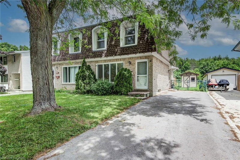 76 Pepperwood Crescent