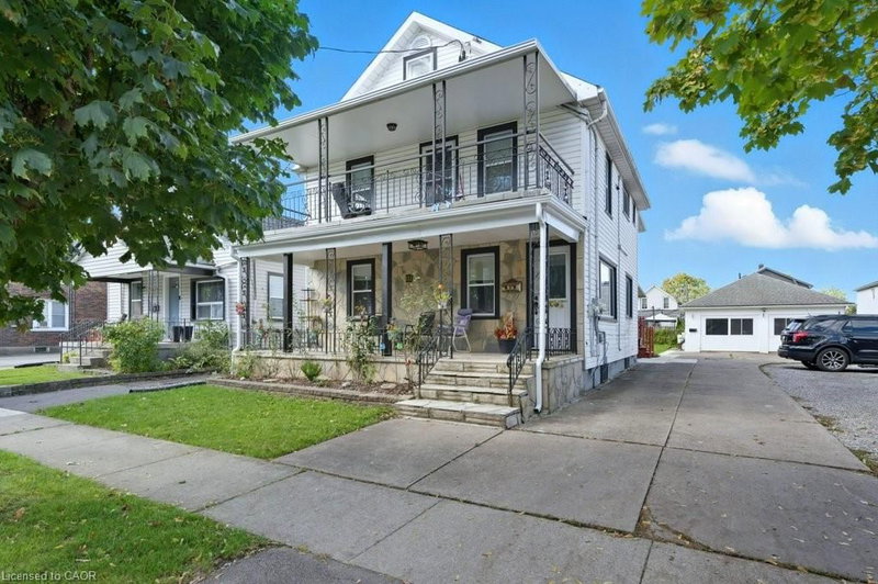 111 Mcalpine Avenue S
