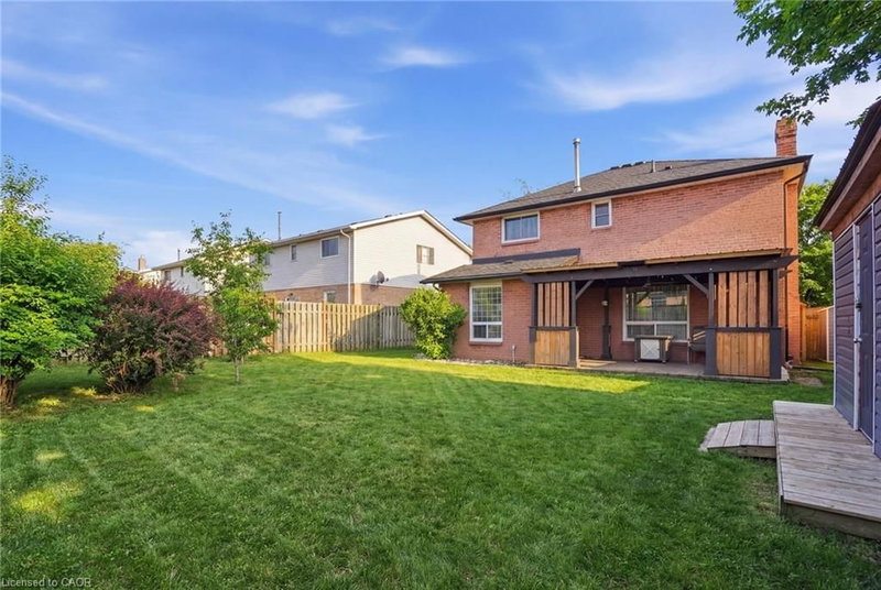 2 Hickory Court
