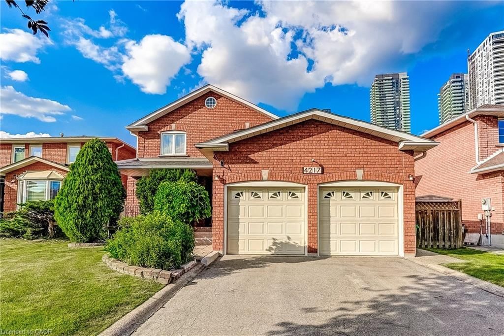Single Family Residence for sale at 4217 Schneider Court, Mississauga, ON, L5B 3N8 - Creditview - MLS: 40840360