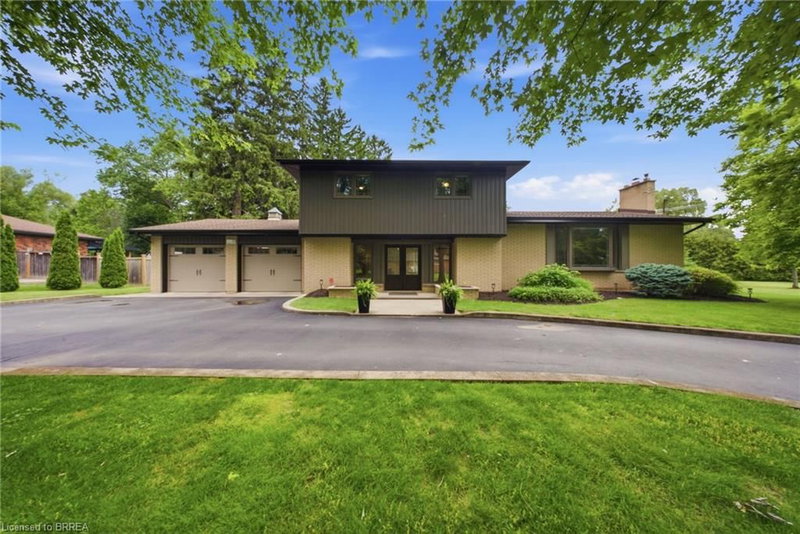 17 Pleasant Crescent, Brantford, Ontario