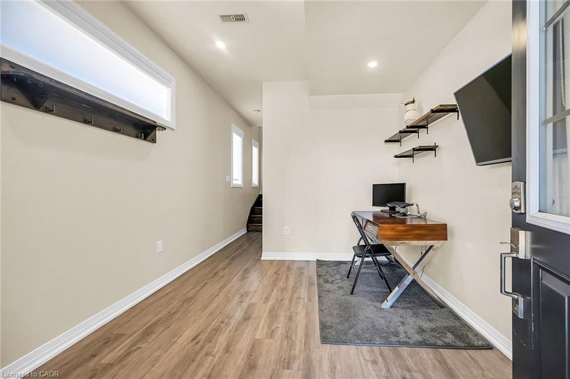 48 - 575 Woodward Avenue