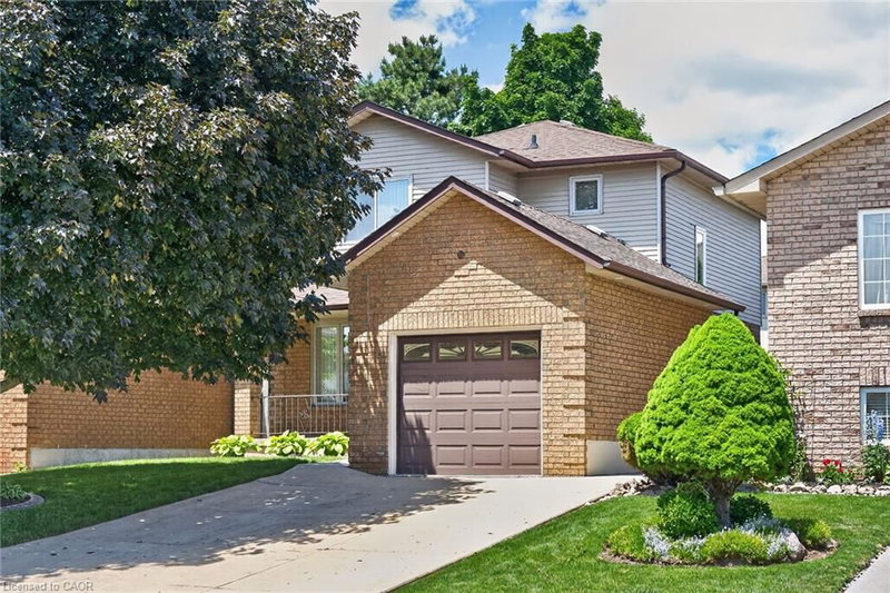 45 Ossington Drive