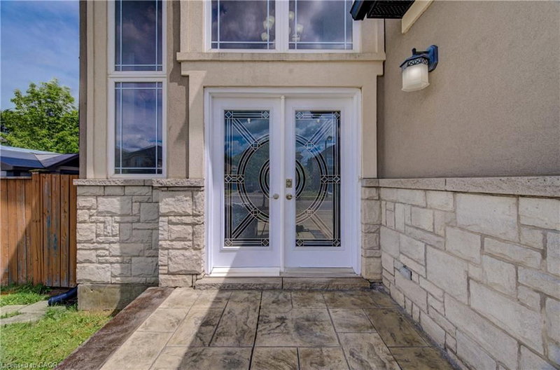 37 Davinci Boulevard