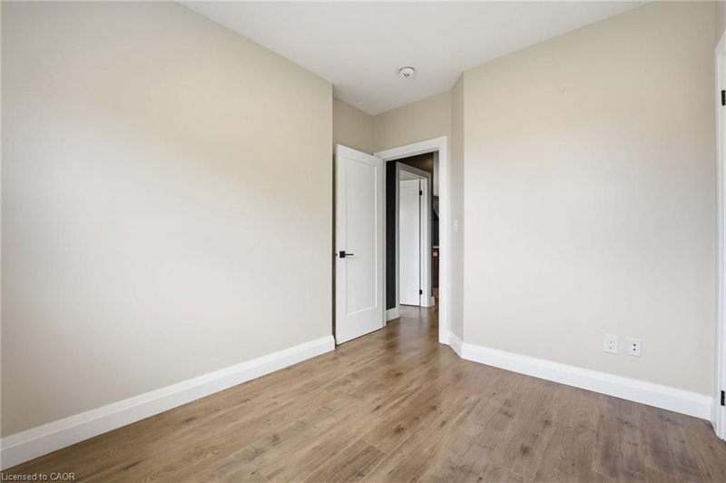 2-58 Rosslyn Avenue, Hamilton — 21