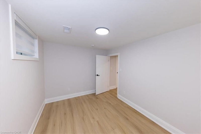 149 Ivon Avenue, Hamilton — 37