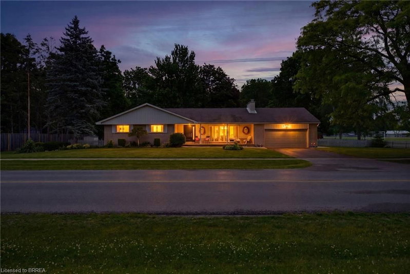 6 Potter Drive
