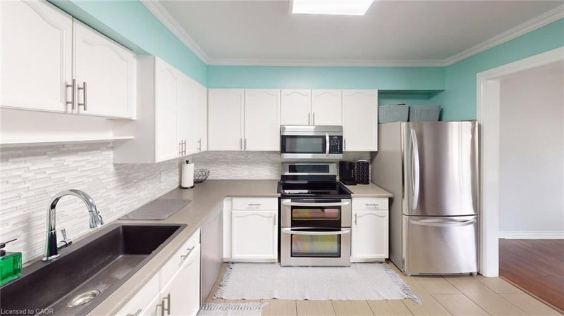 22 - 275 Pelham Road