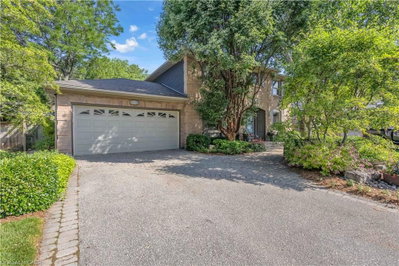 44 Hammill Court