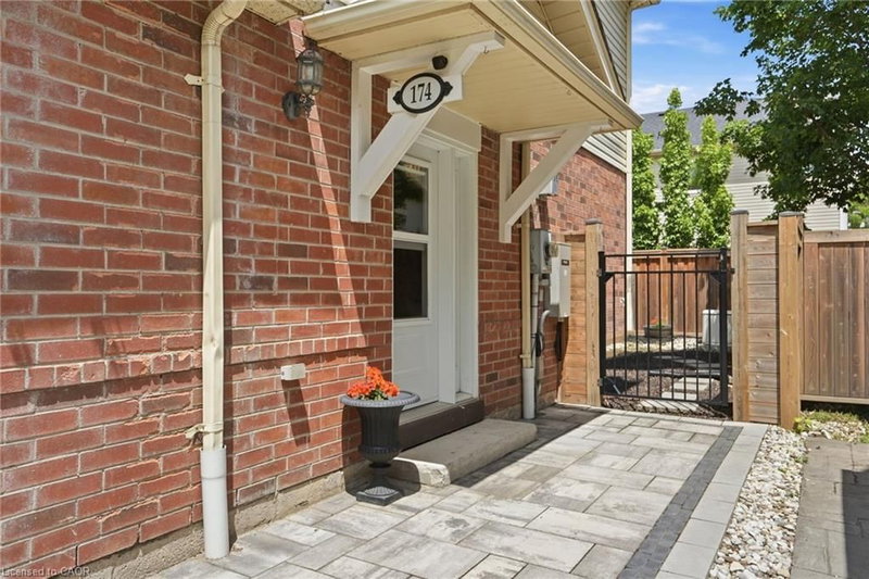 174 Fellowes Crescent