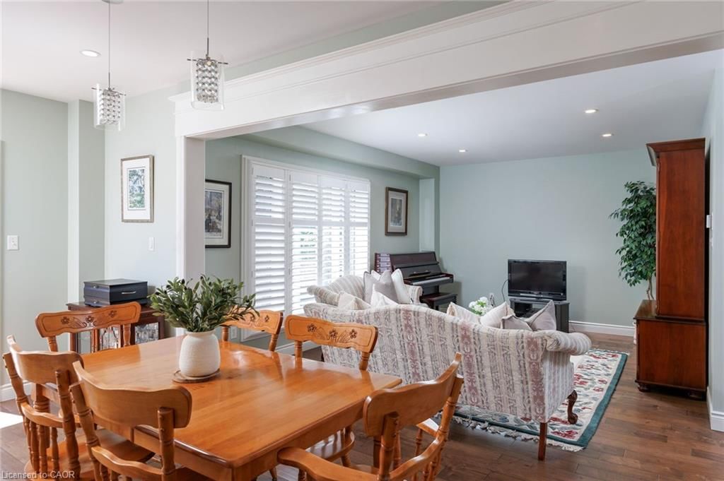 Single Family Residence sold at 2140 Stillmeadow Road, Oakville, ON, L6M 3R1 - WM Westmount - MLS: 40841069