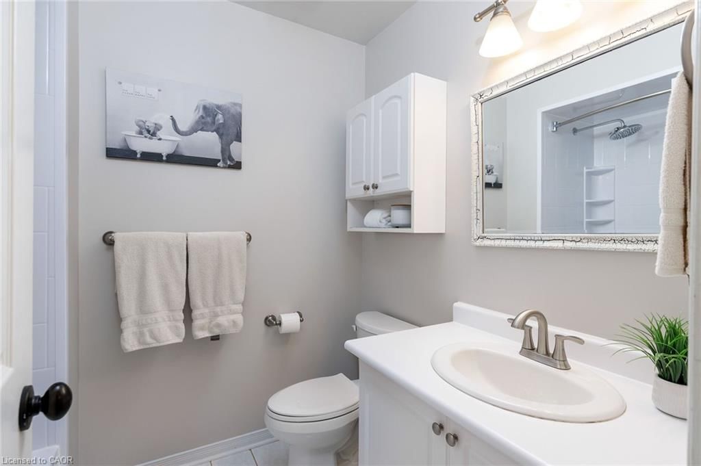 Single Family Residence sold at 2140 Stillmeadow Road, Oakville, ON, L6M 3R1 - WM Westmount - MLS: 40841069