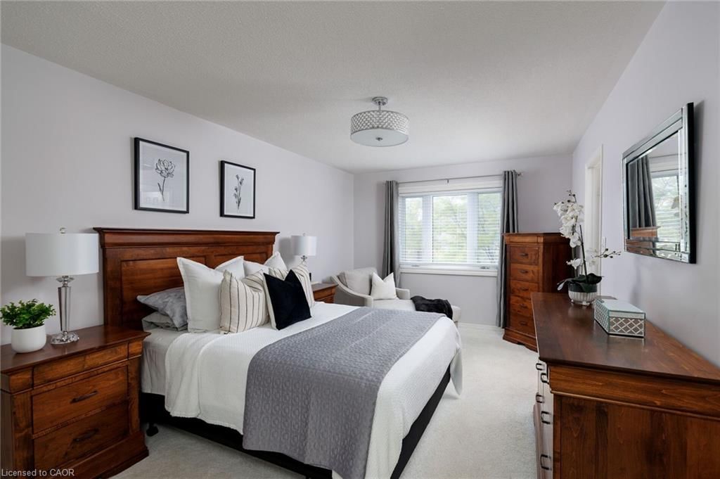 Single Family Residence sold at 2140 Stillmeadow Road, Oakville, ON, L6M 3R1 - WM Westmount - MLS: 40841069